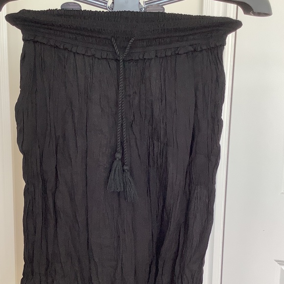 Black, crinkle palazzo pants. - Picture 5 of 6